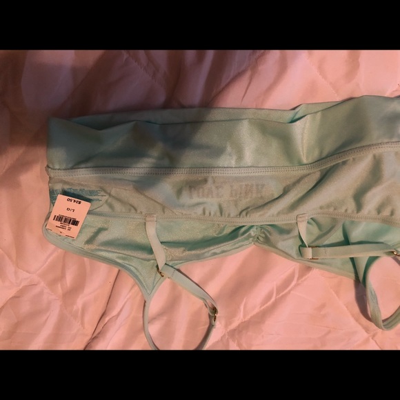 Sports bra - Picture 2 of 2